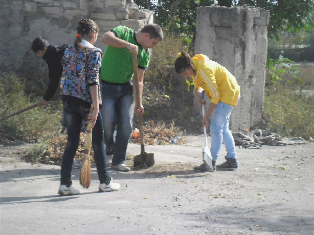 10 Ways Local Volunteering Can Strengthen Civil Society and Transform Communities homelessness, or environmental degradation, which