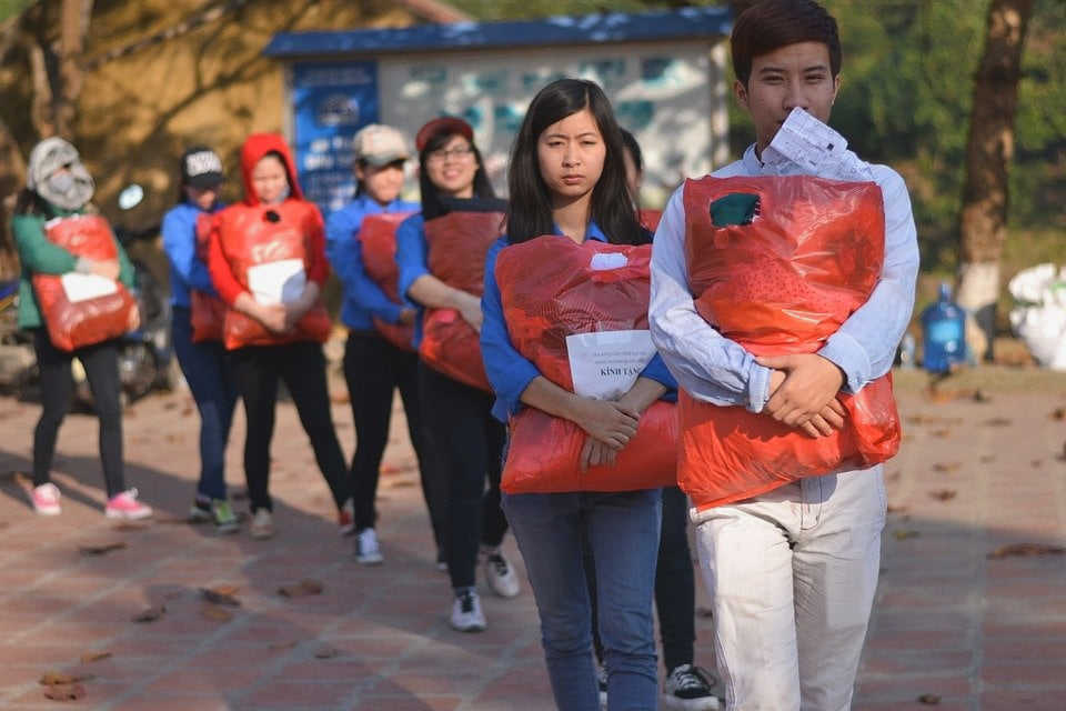 The Benefits of International Volunteering: Personal Growth and Global Impact learn about